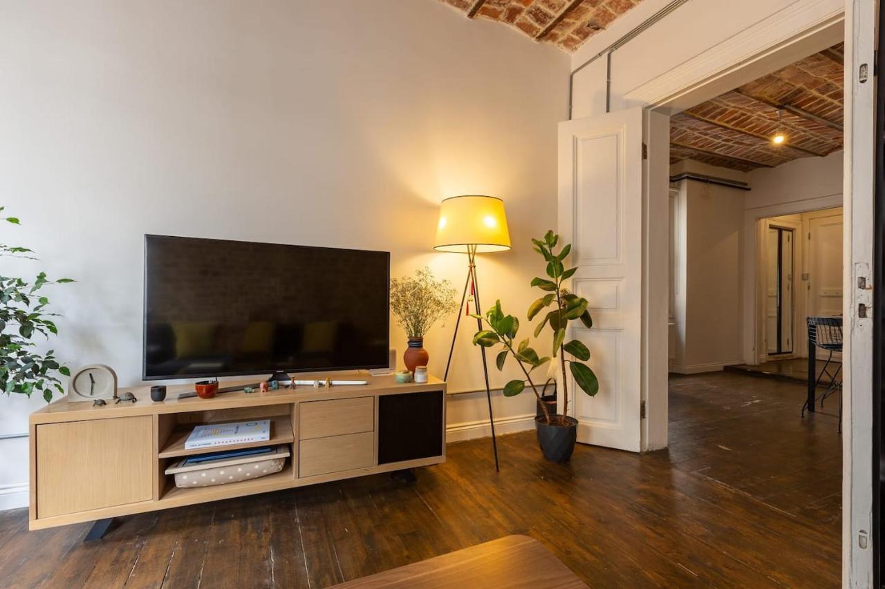 Renovated Apartment At The Heart Of Istanbul With Huge Terrace Екстер'єр фото