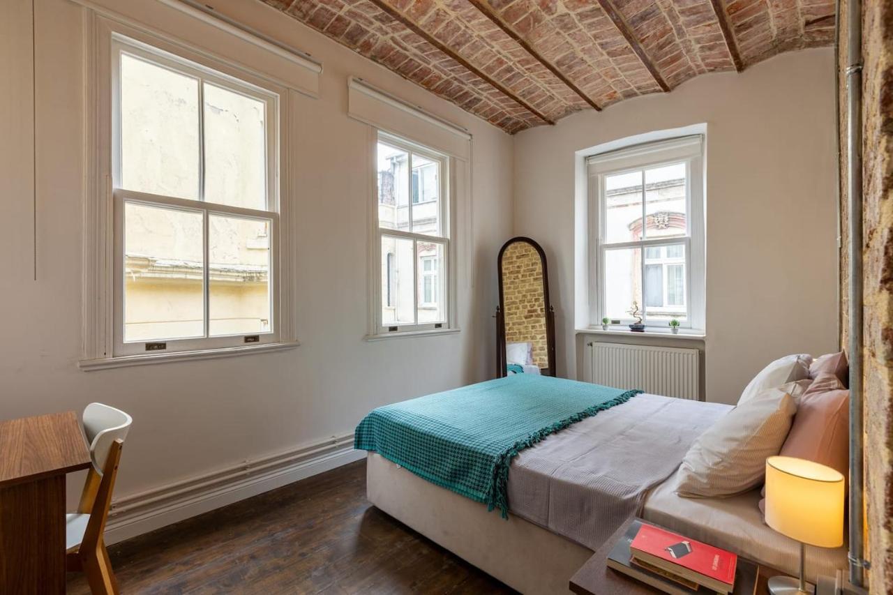 Renovated Apartment At The Heart Of Istanbul With Huge Terrace Екстер'єр фото